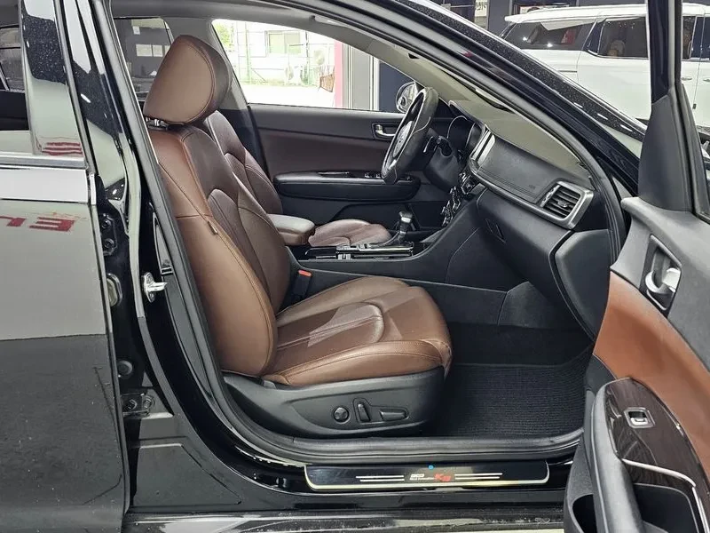 Kia K5 1.7 DIESEL SX NOBLESSE, снимка 11 - Автомобили и джипове - 55027238