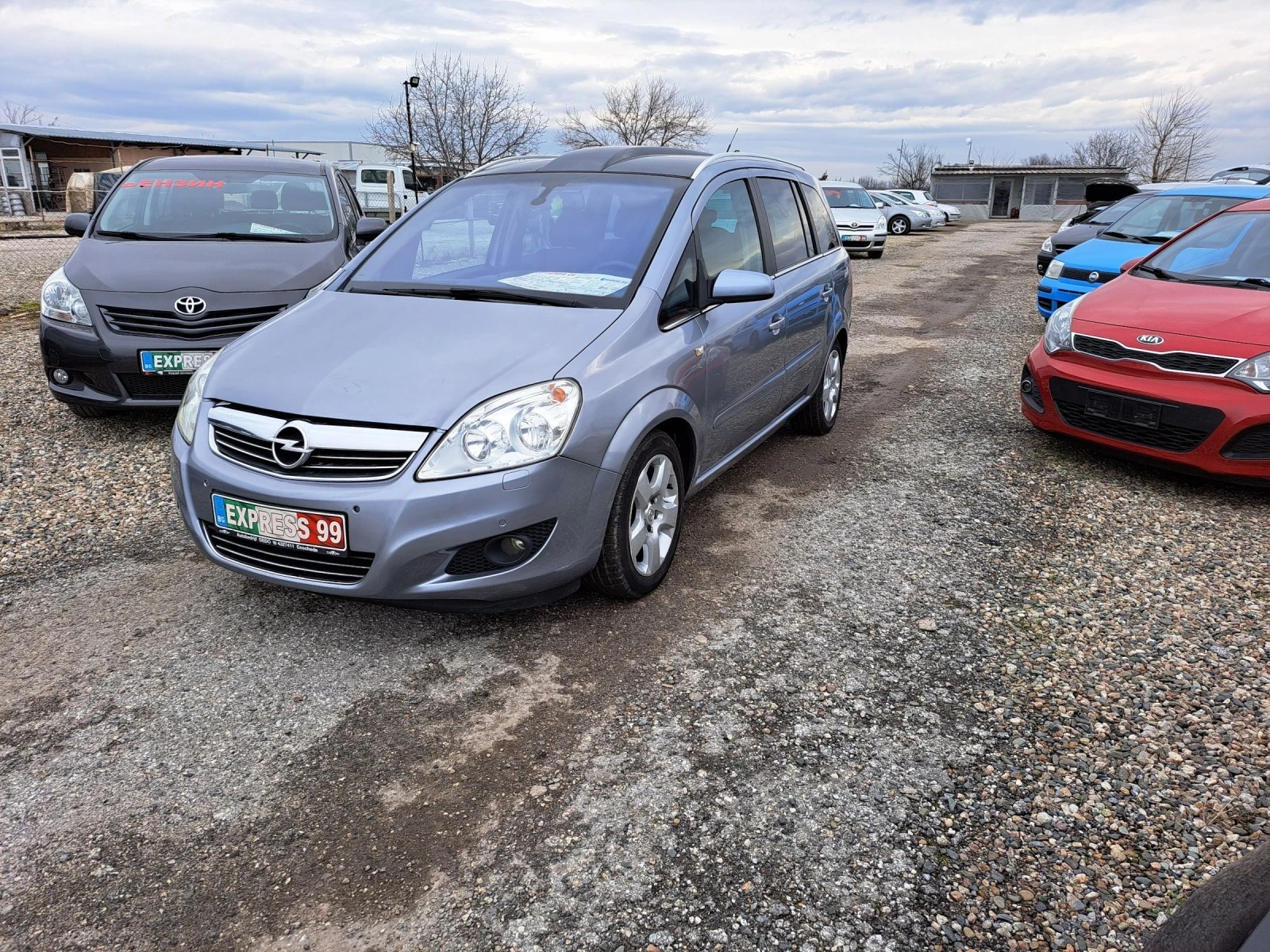 Opel Zafira 2.2i - изображение 2