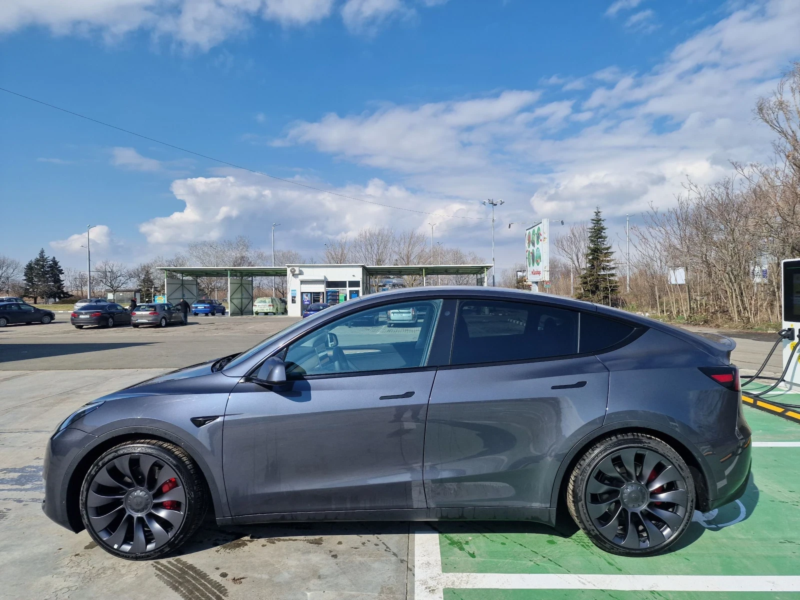 Tesla Model Y Performance 8200 км | Mobile.bg — изображение 1