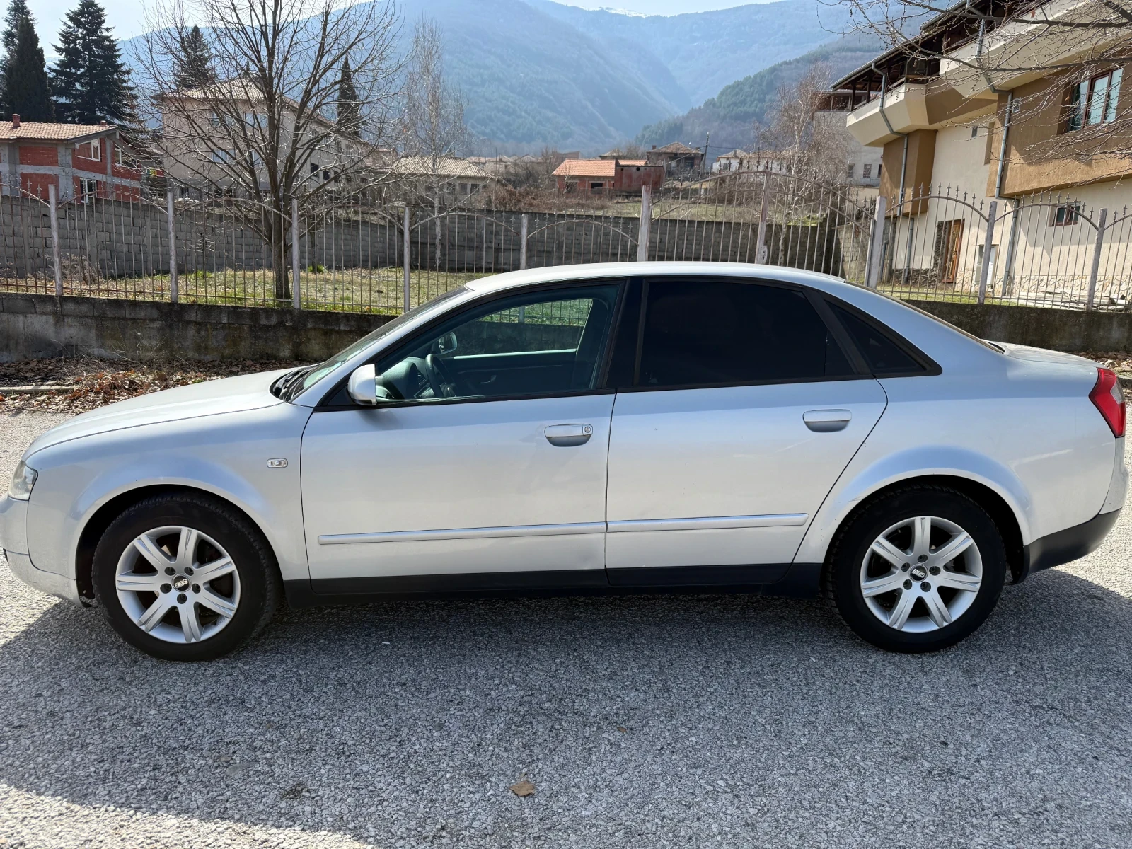 Audi A4 1.9 116кс - изображение 4