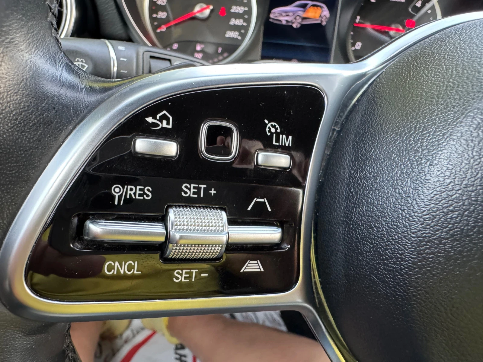 Mercedes-Benz C 220 * * * AMG* * * KAMERA* * * DISTRONIC* * *  | Mobile.bg   16