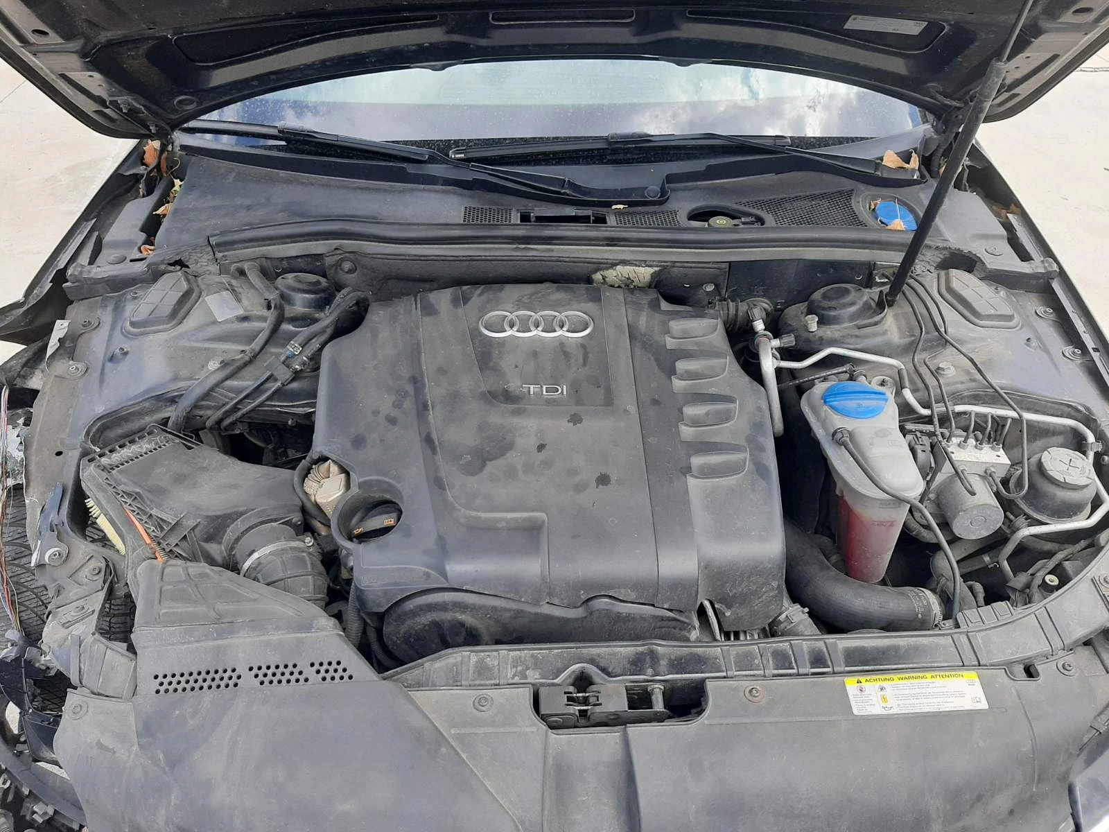 Audi A4 2.0TDI 143к - изображение 9