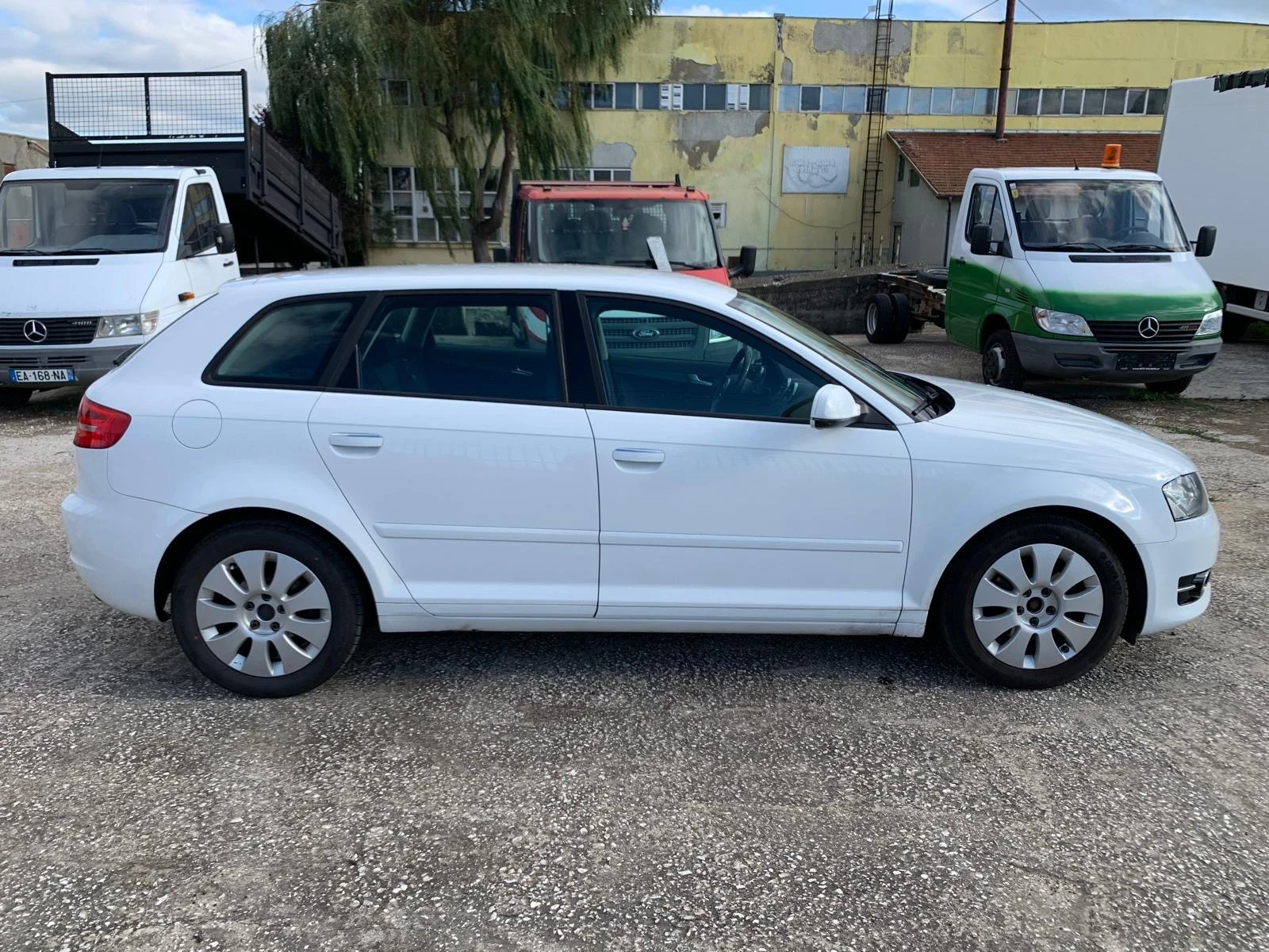 Audi A3 1.2 TFSI 77kW Sportback EURO 5 - изображение 4