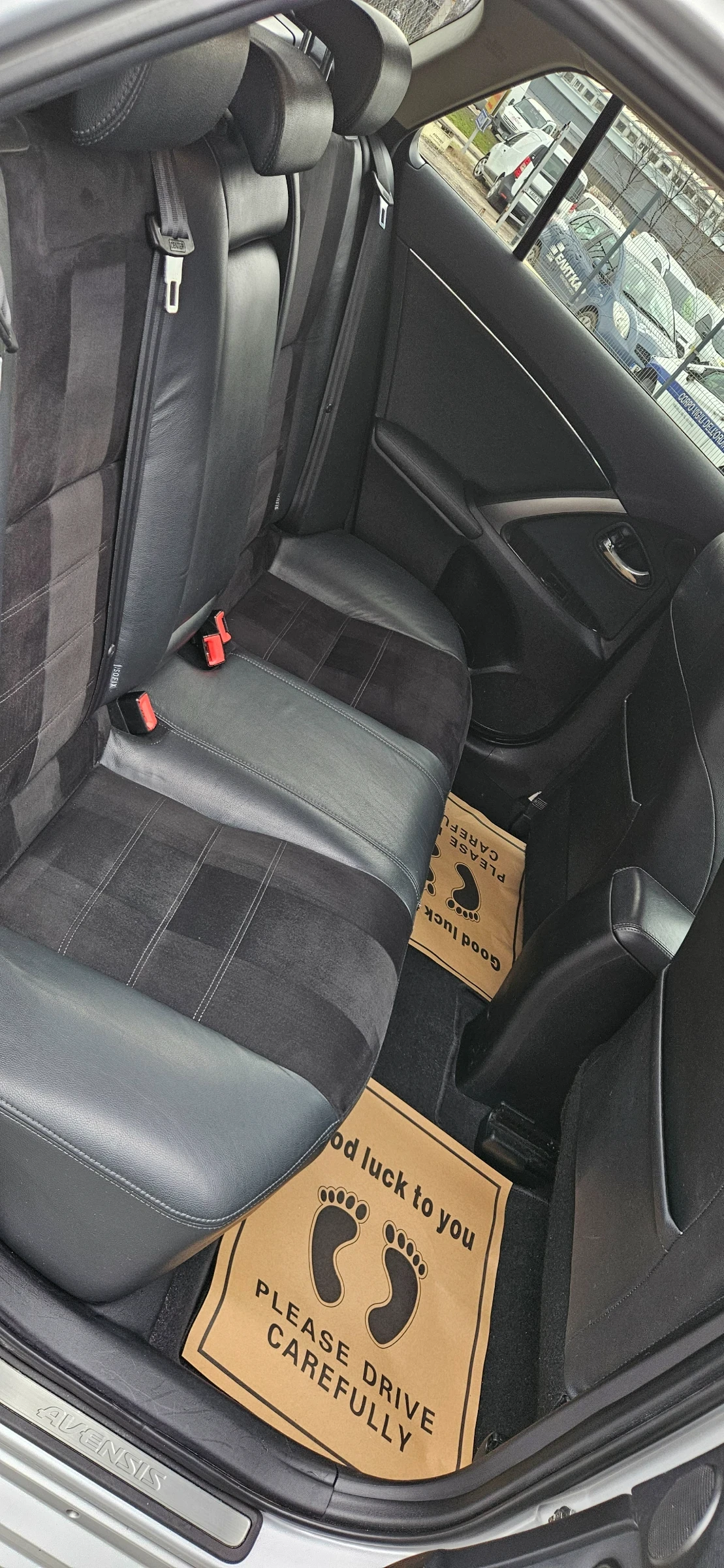 Toyota Avensis 1.8, ��������, ����������, ���� � ��������� | Mobile.bg � ����������� 10