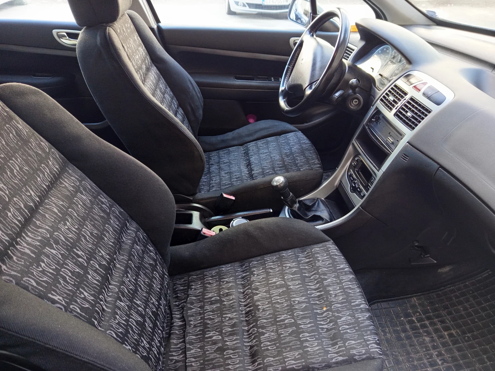 Peugeot 307, снимка 9 - Автомобили и джипове - 53986211