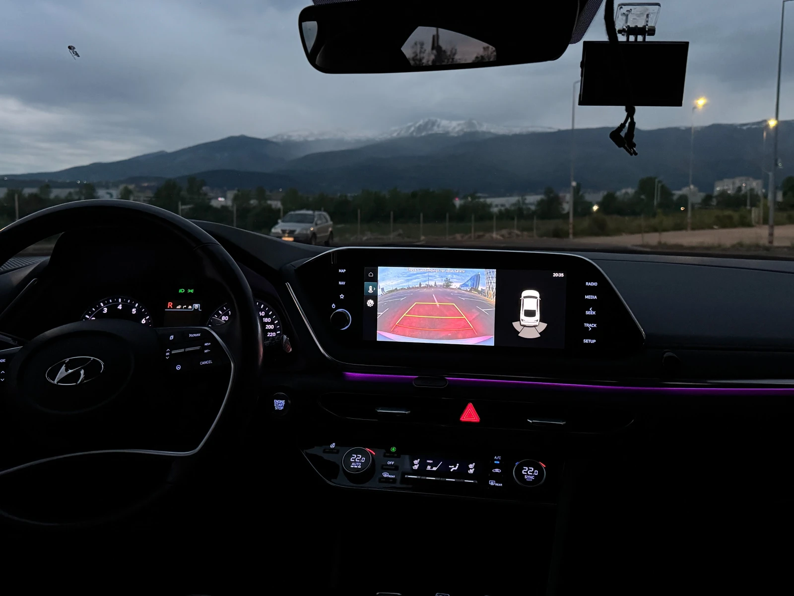 Hyundai Sonata LPG/Ambiet/бяла перла/22 год./FULL екстри за мод., снимка 10 - Автомобили и джипове - 54676319