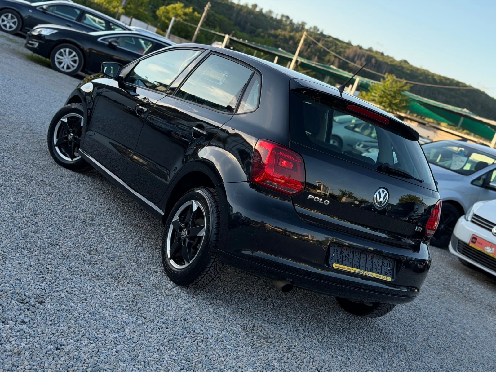 VW Polo 1.6TDI 90кс КЛИМАТИК , снимка 4 - Автомобили и джипове - 55000387