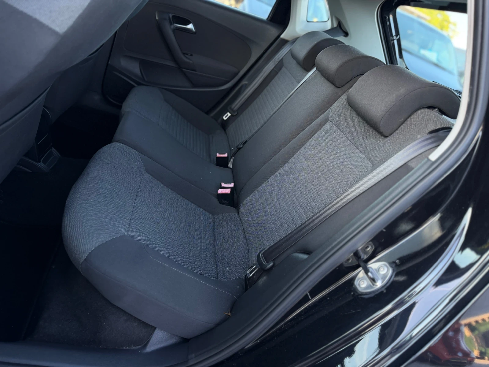 VW Polo 1.6TDI 90кс КЛИМАТИК , снимка 12 - Автомобили и джипове - 55000387
