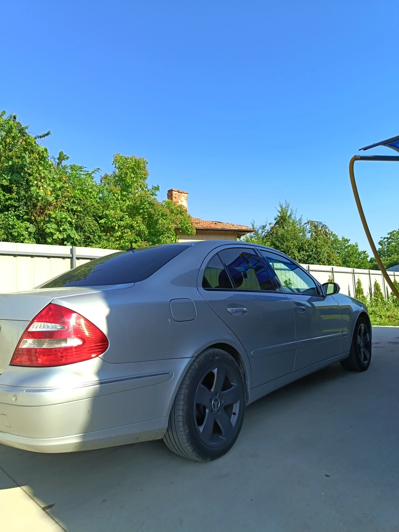 Mercedes-Benz E 320, снимка 3 - Автомобили и джипове - 55088633