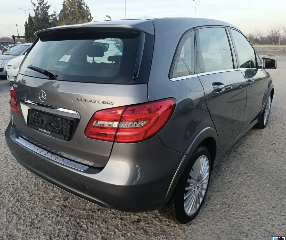 Mercedes-Benz B 200 Панорама AMG metan ТОП СЪСТОЯНИЕ, снимка 12 - Автомобили и джипове - 55222841