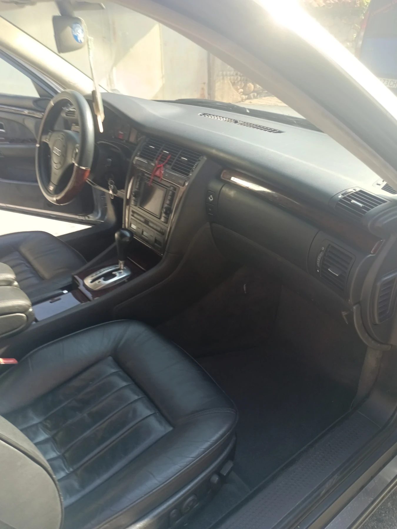 Audi A8 4.2 V8 QUATTRO, снимка 8 - Автомобили и джипове - 55364148