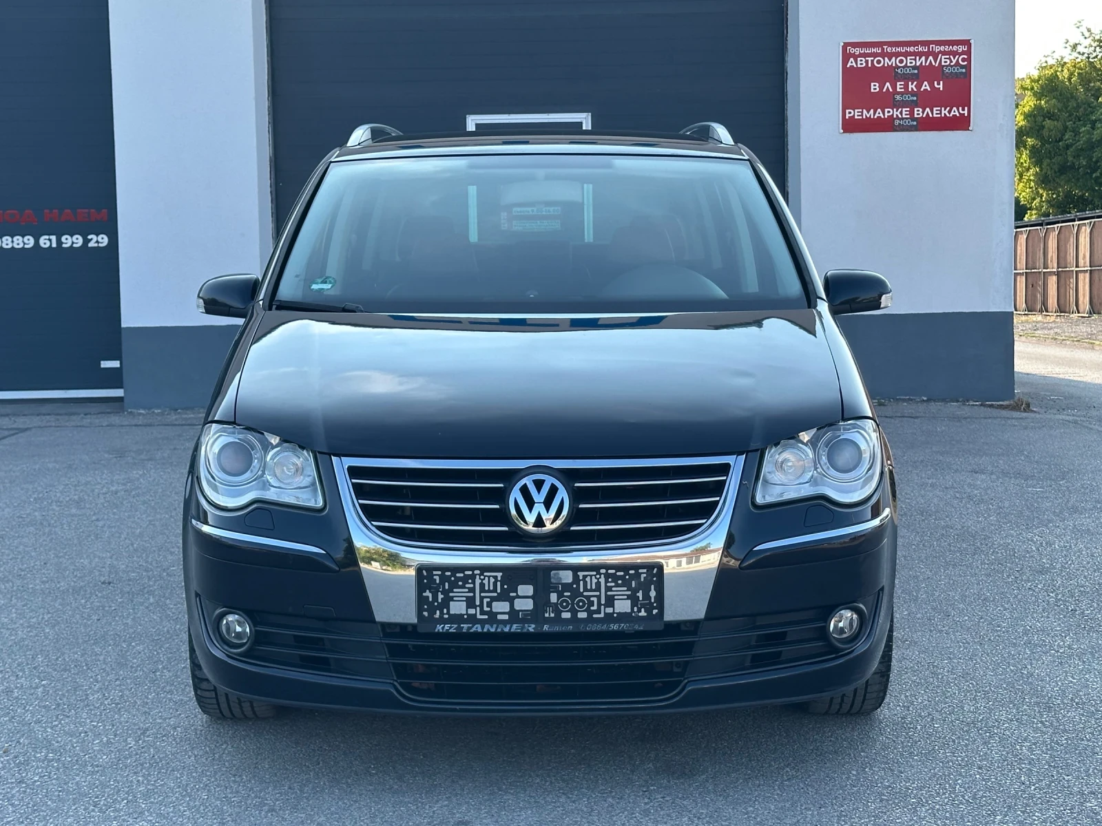 VW Touran 2.0TDI DSG, снимка 8 - Автомобили и джипове - 55410526