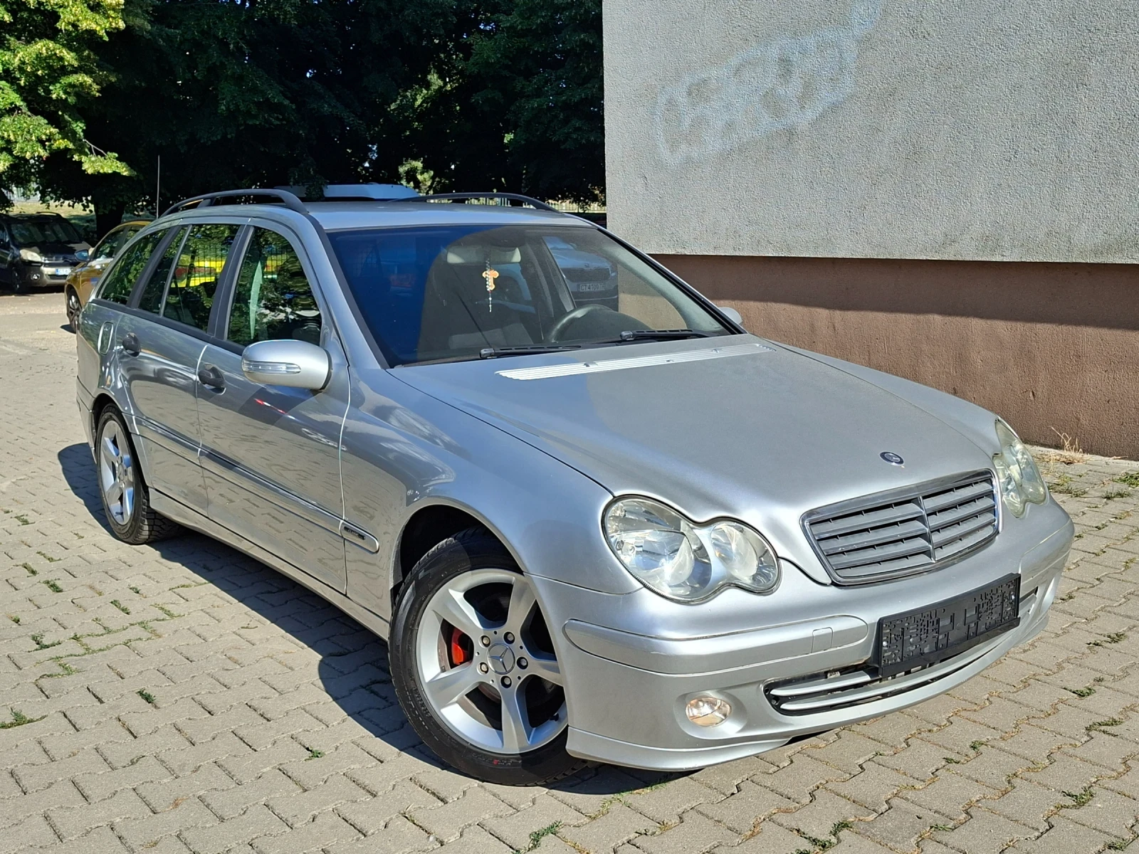 Mercedes-Benz C 180 БЕНЗИН- АВТОМАТИК , снимка 3 - Автомобили и джипове - 55482300