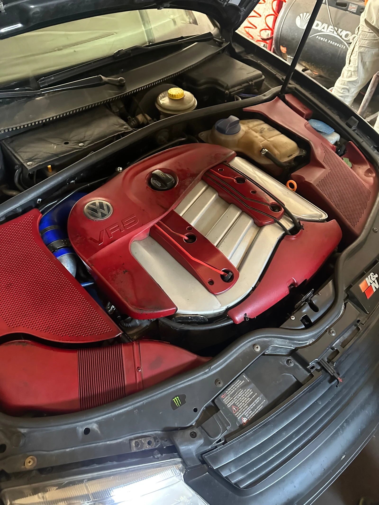 VW Passat 2.3 VR5 Turbo, снимка 4 - Автомобили и джипове - 56478095