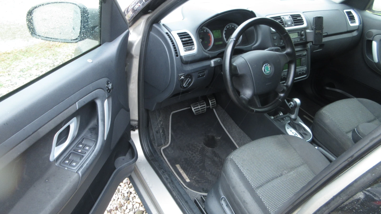 Skoda Roomster SCOUT 1.6-AUTOMAT-����� ��������� | Mobile.bg � ����������� 10