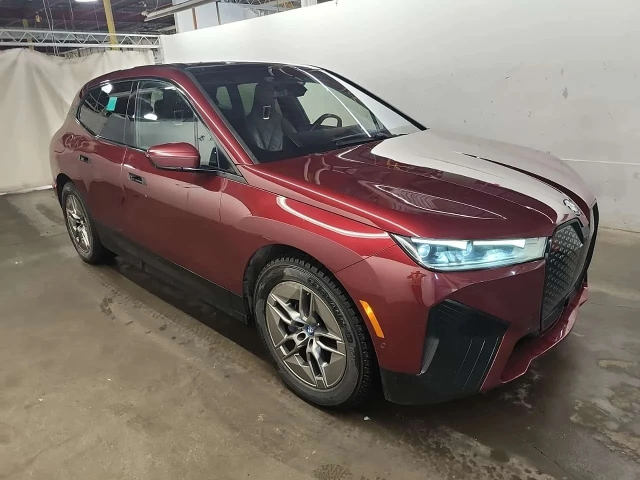 BMW iX, снимка 2 - Автомобили и джипове - 56686545