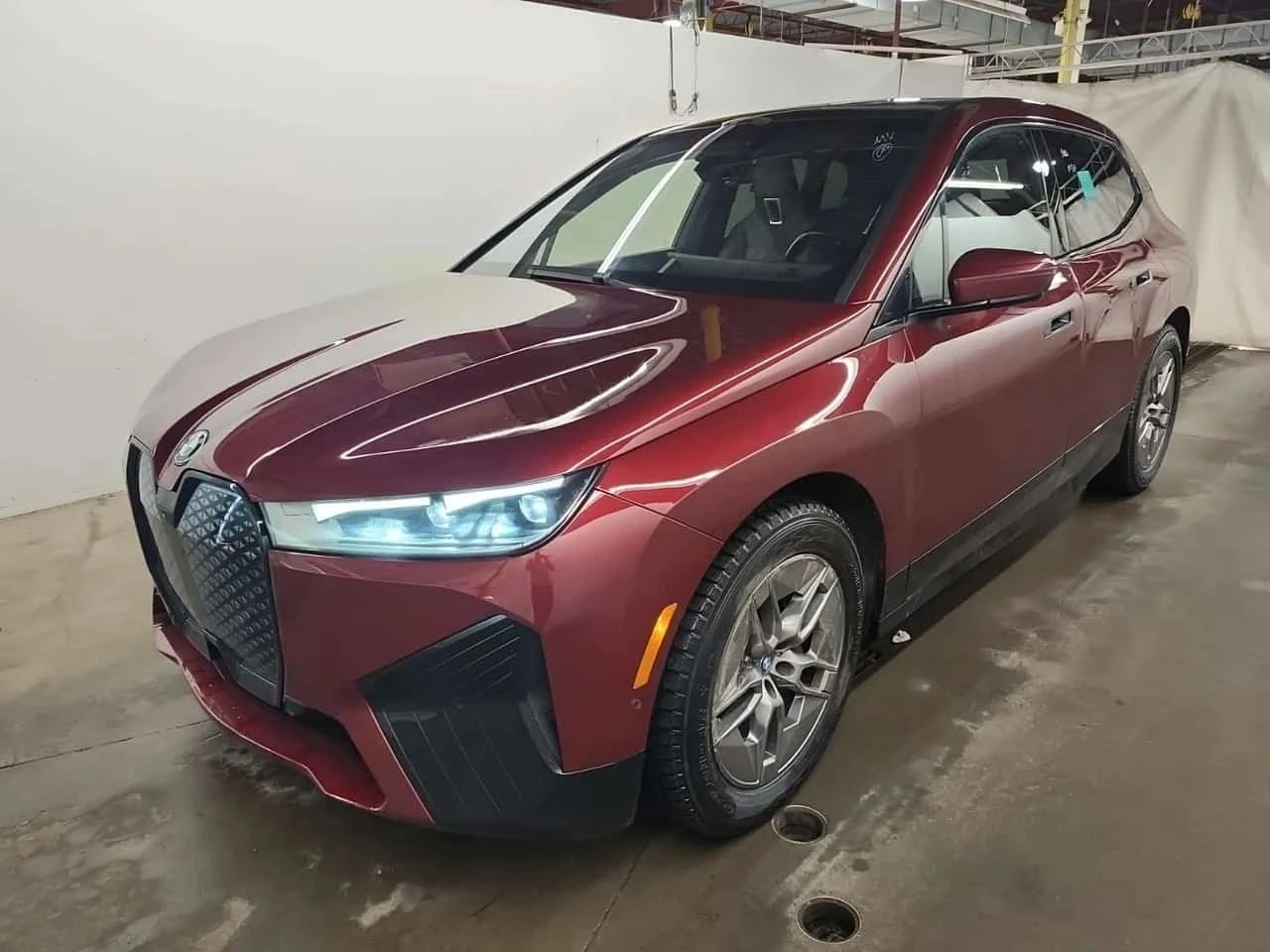BMW iX