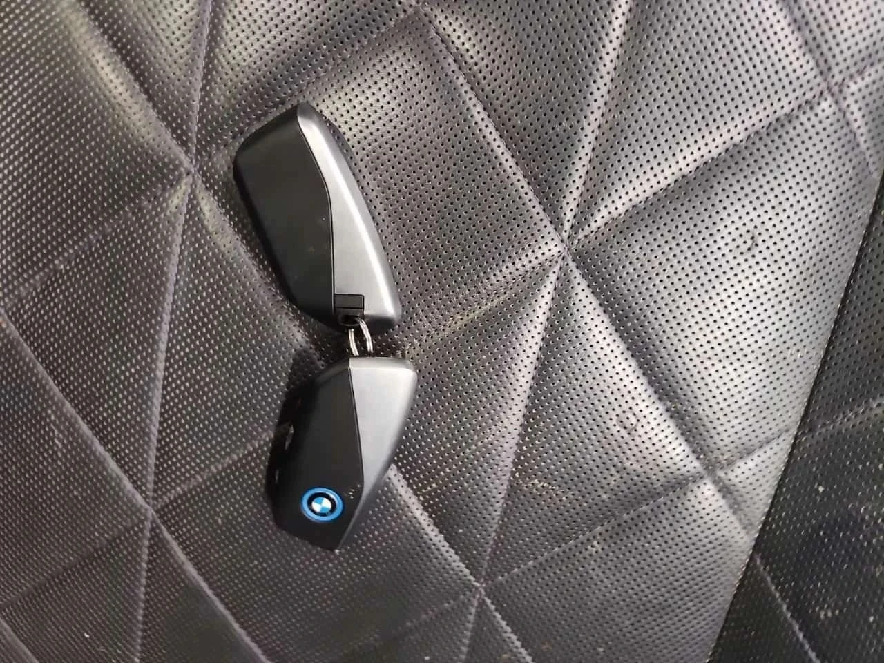 BMW iX, снимка 8 - Автомобили и джипове - 56686545