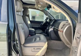 Toyota Land cruiser 5.7 V8 | 1 Собственик | Без инциденти | Сarfax | , снимка 6