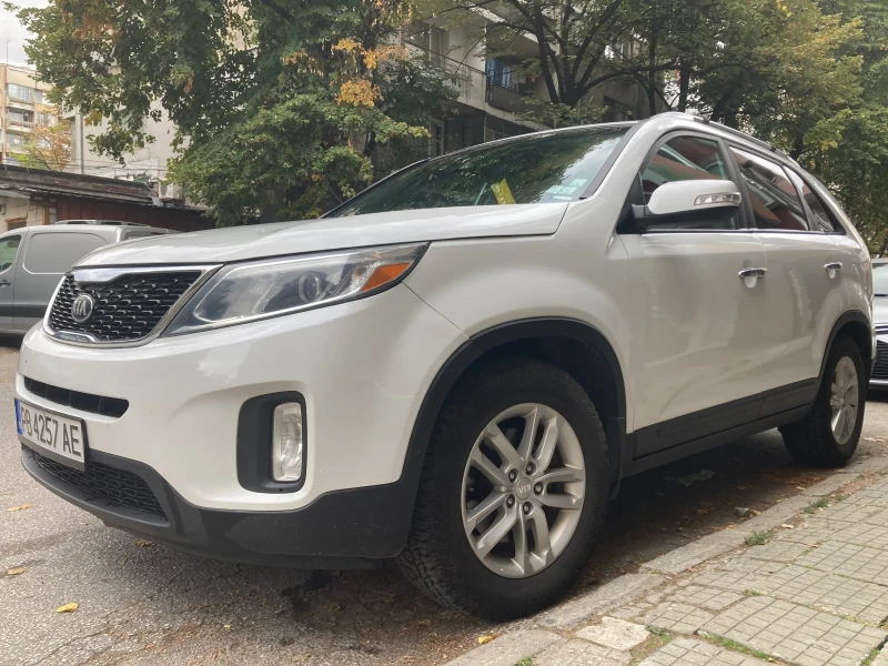 Kia Sorento 2.4i, снимка 3 - Автомобили и джипове - 48635060