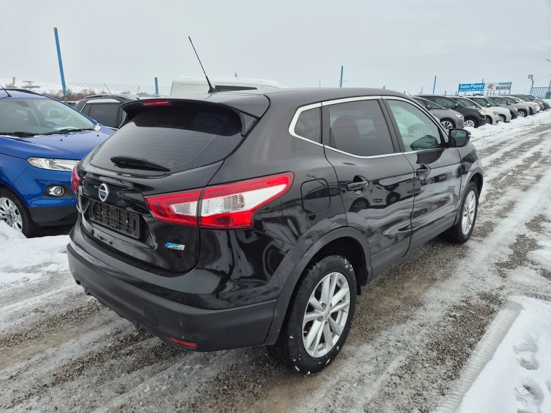 Nissan Qashqai 1.5 DCI, снимка 4 - Автомобили и джипове - 48787592