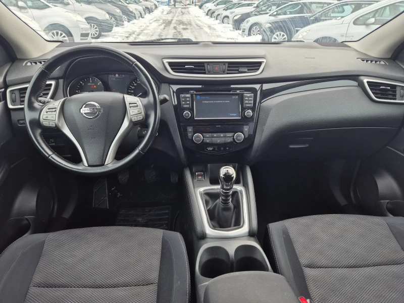 Nissan Qashqai 1.5 DCI, снимка 12 - Автомобили и джипове - 48787592