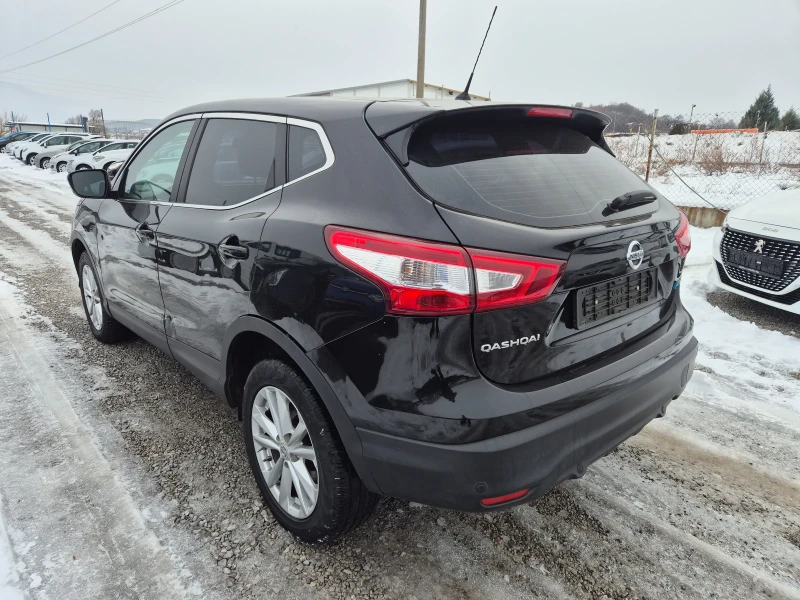 Nissan Qashqai 1.5 DCI, снимка 6 - Автомобили и джипове - 48787592