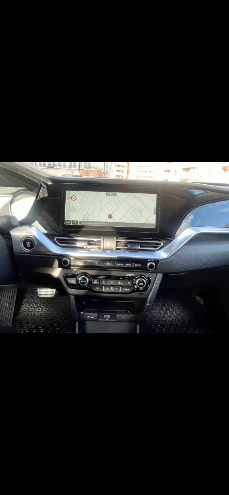 Kia Niro, снимка 9 - Автомобили и джипове - 49439229