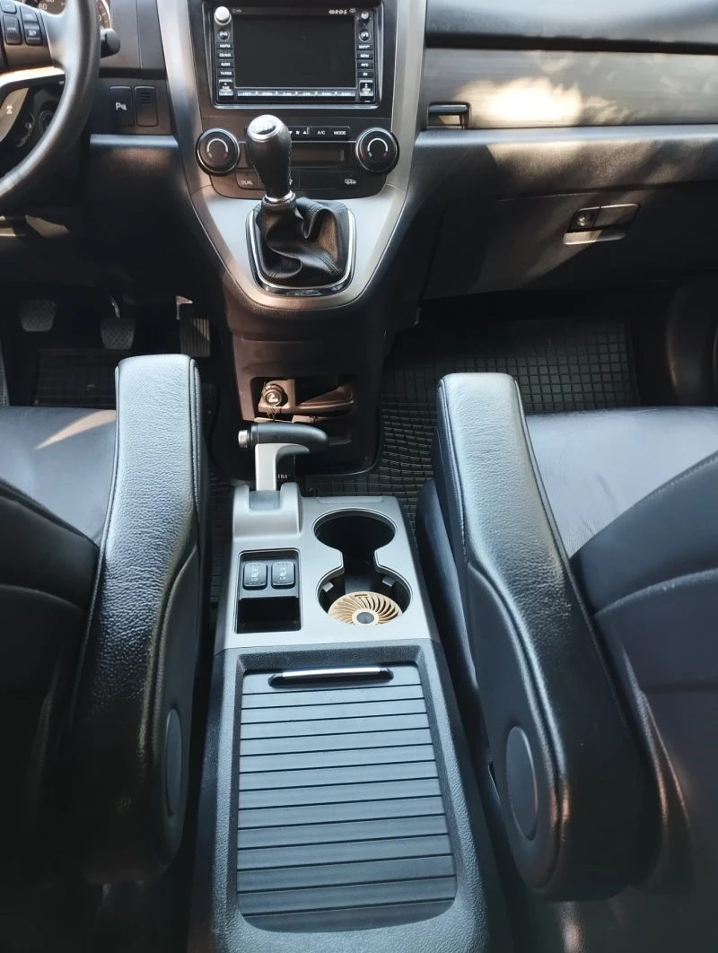 Honda Cr-v, снимка 14 - Автомобили и джипове - 52901364