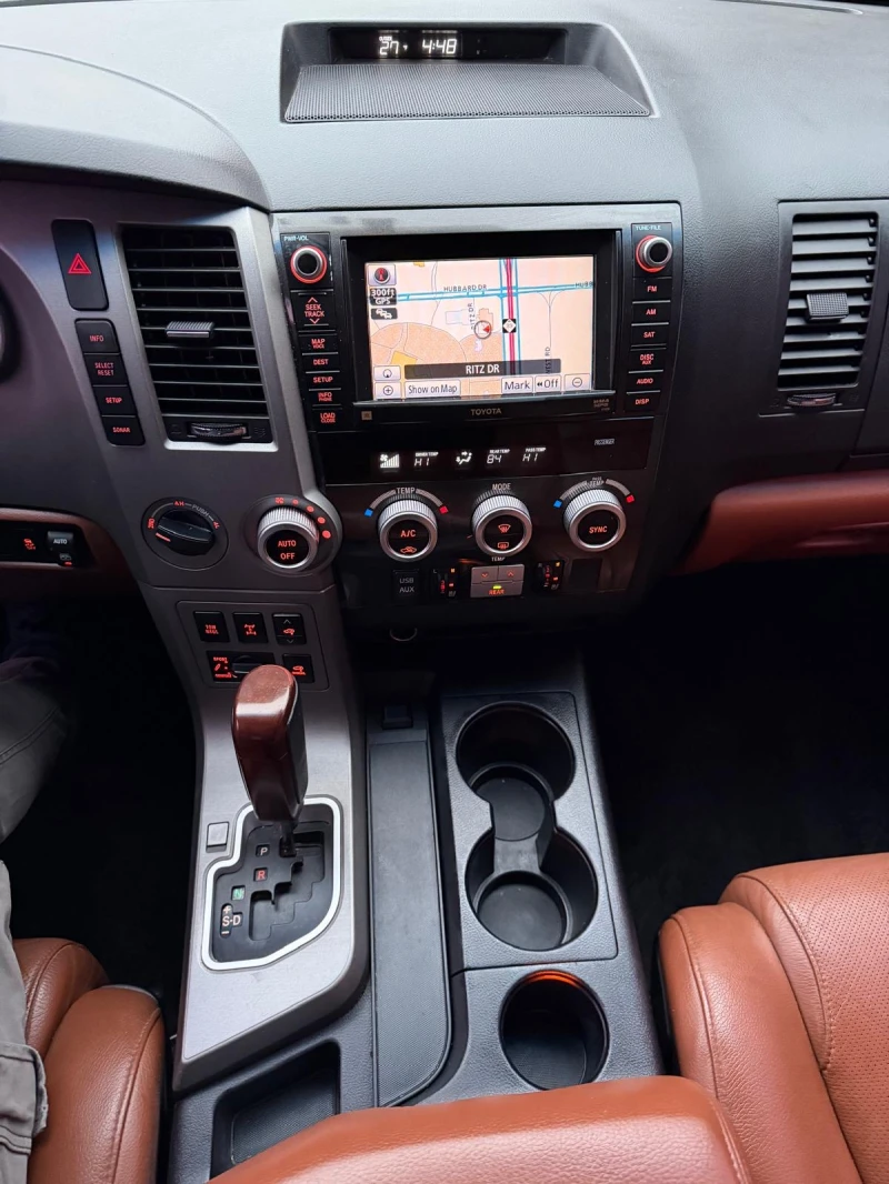 Toyota Sequoia Platinum, снимка 13 - Автомобили и джипове - 53100299