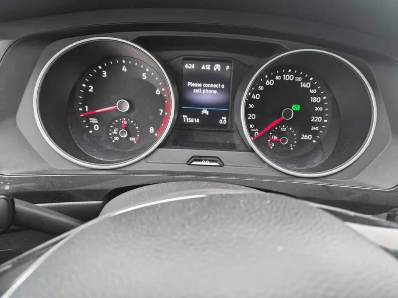 VW Tiguan 4MOTION | CARFAX| PANO| NAVI, снимка 8 - Автомобили и джипове - 53434795