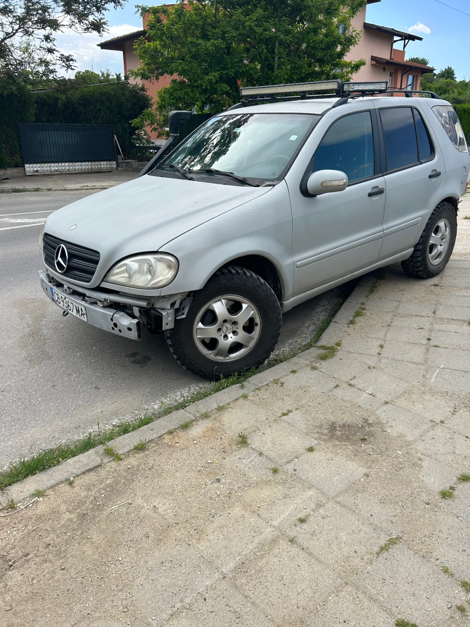 Mercedes-Benz ML 320 3.2 Gaz Benzin - изображение 2