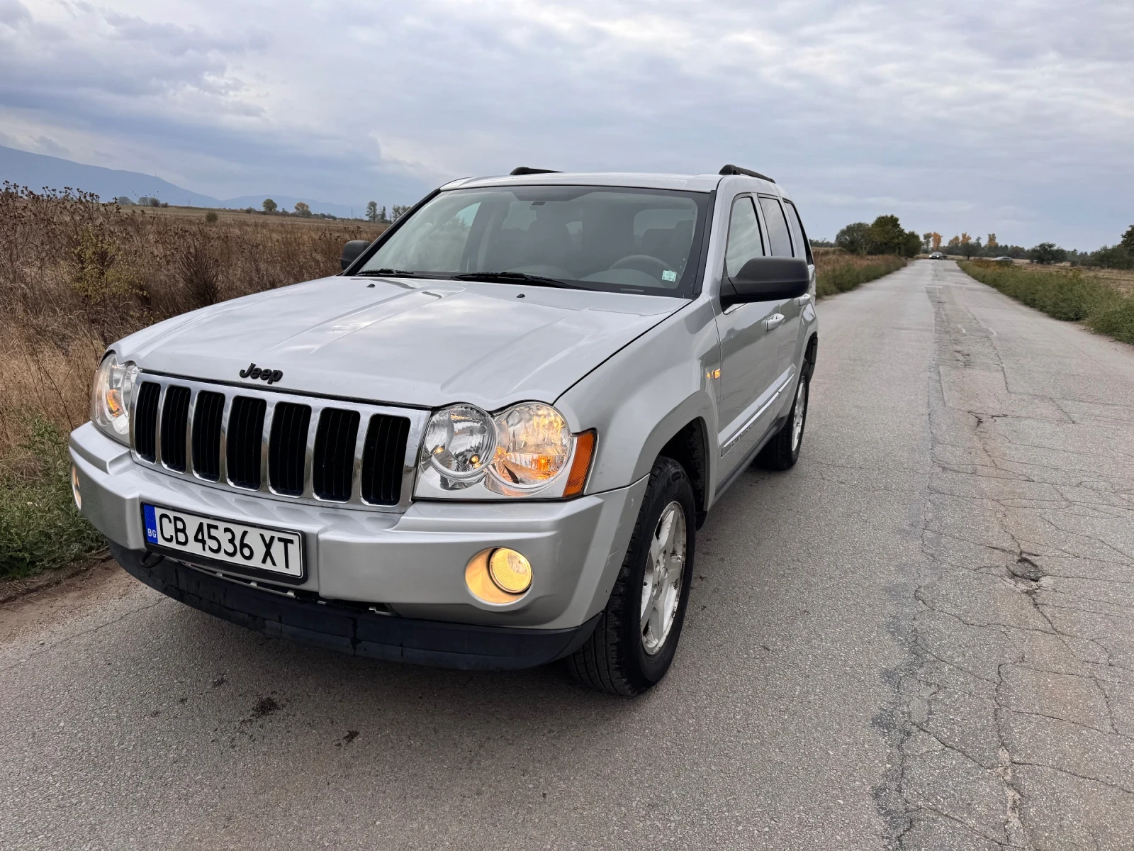 Jeep Grand cherokee 3.0CRD Automatic Quadra Drive 4x4 - изображение 8
