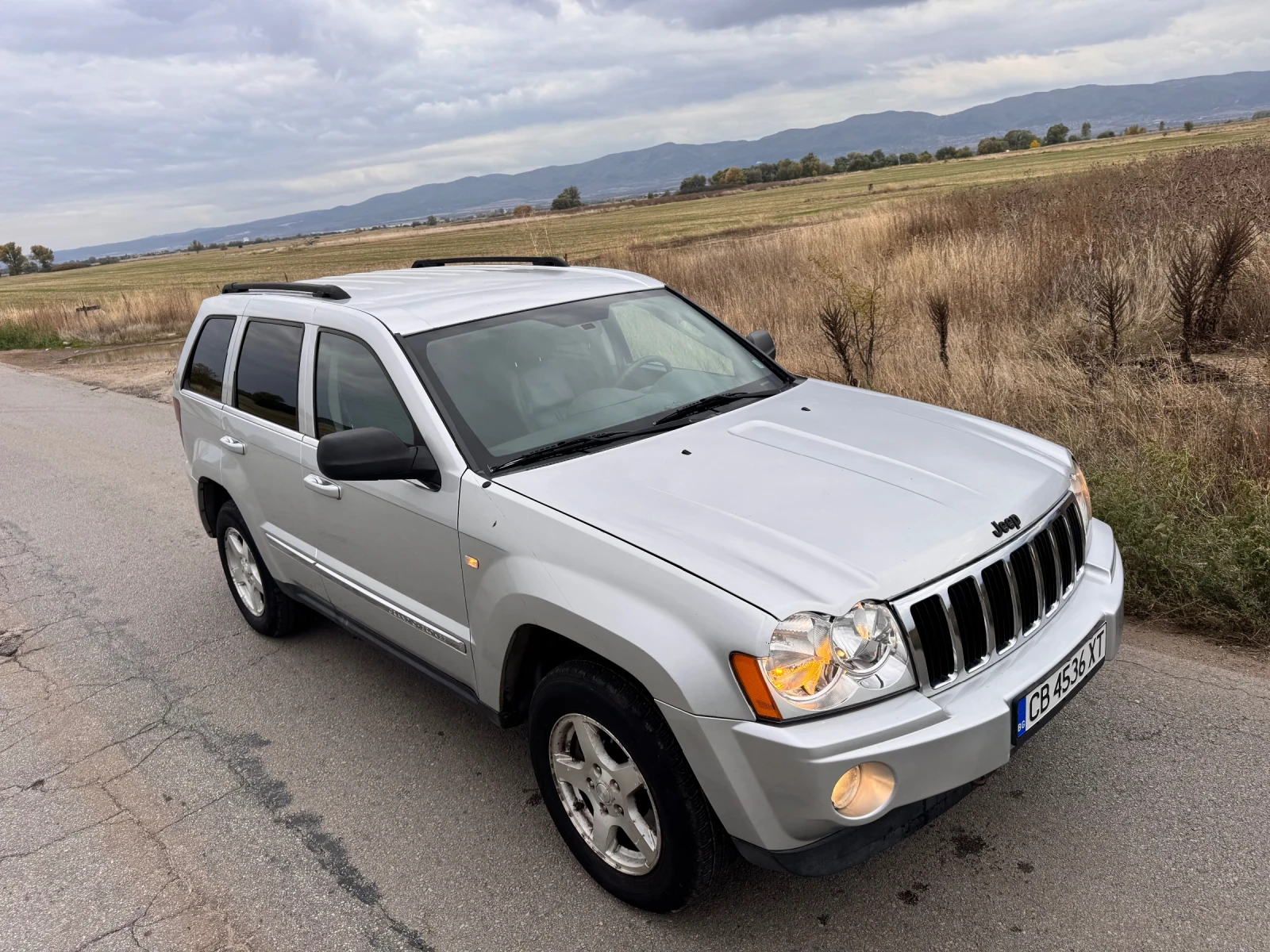 Jeep Grand cherokee 3.0CRD Automatic Quadra Drive 4x4 - изображение 4