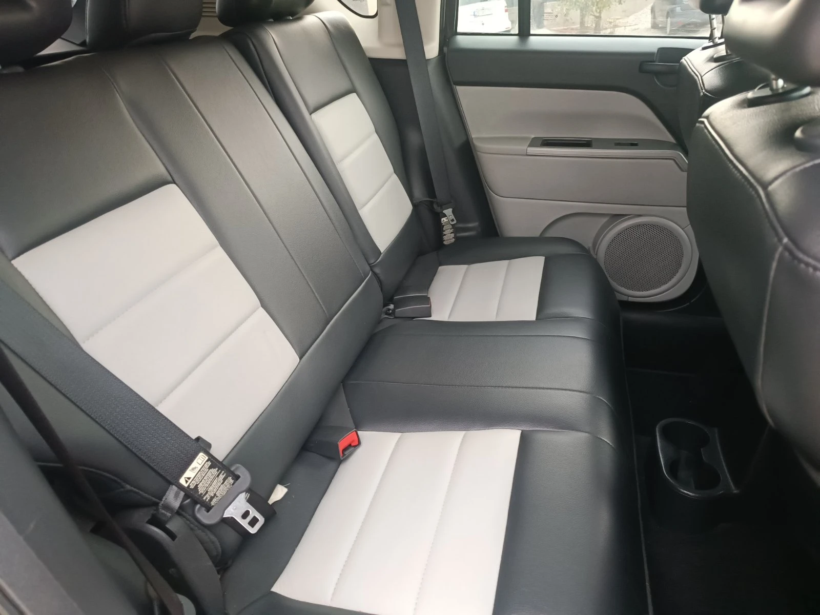 Jeep Compass 2.0 TDI 4X4 TOP | Mobile.bg — изображение 11