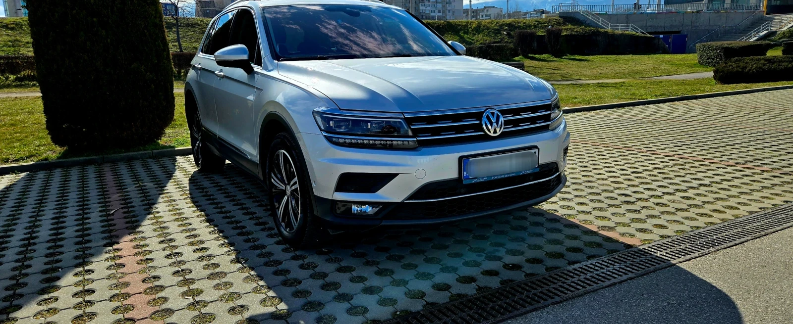 VW Tiguan 2.0 TDI HIGHLINE 4 MOTION - изображение 2