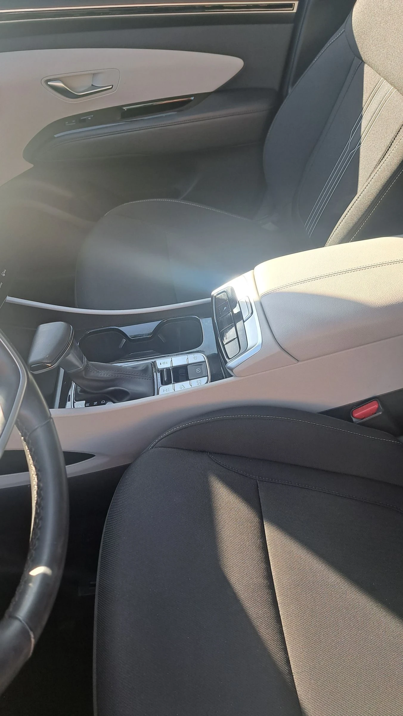 Hyundai Tucson 2.5il, снимка 13 - Автомобили и джипове - 53772036