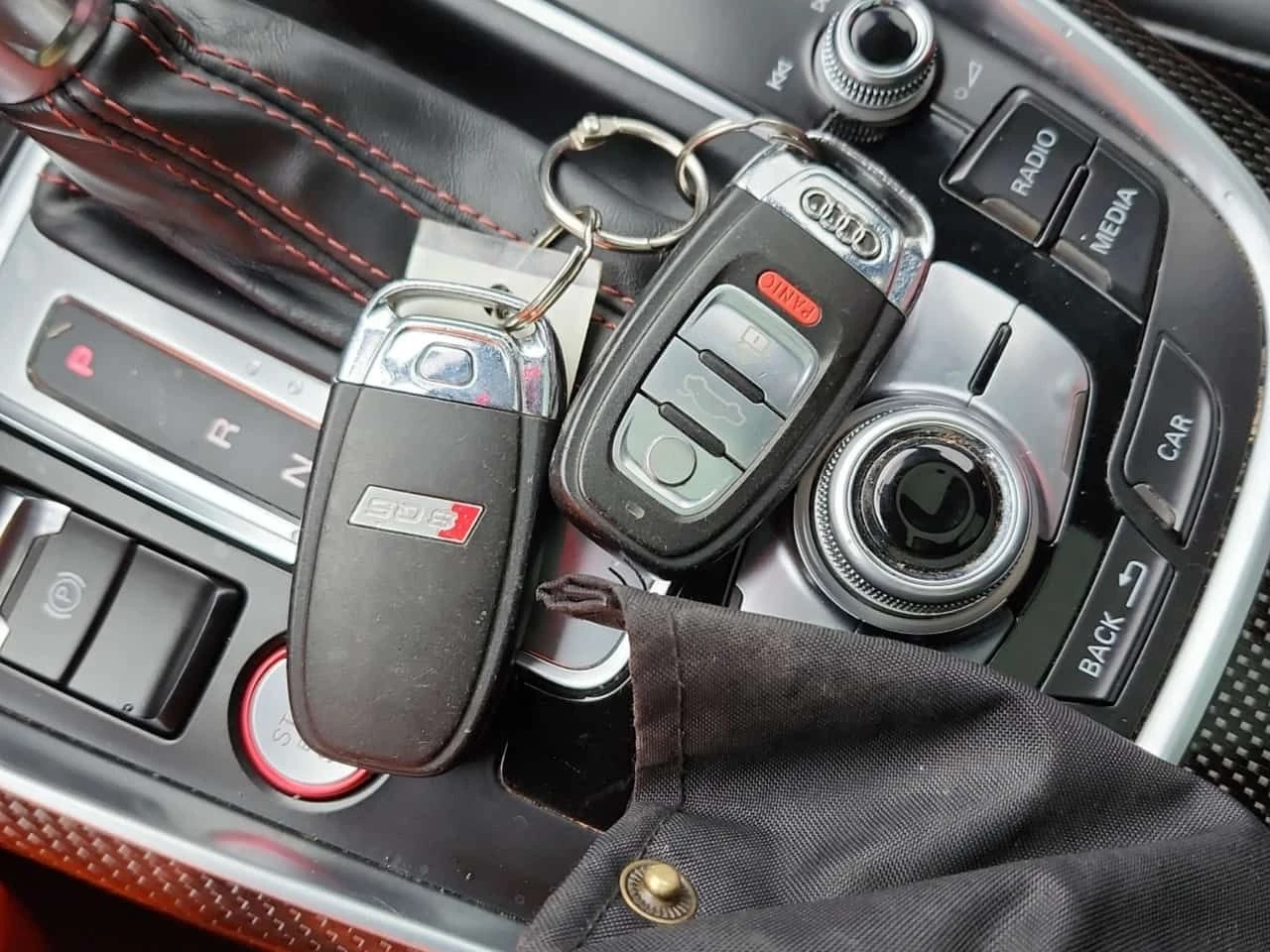 Audi SQ5  3.0T TECHNIK| CARFAX| 2 KЛЮЧА |  , снимка 17 - Автомобили и джипове - 53894228