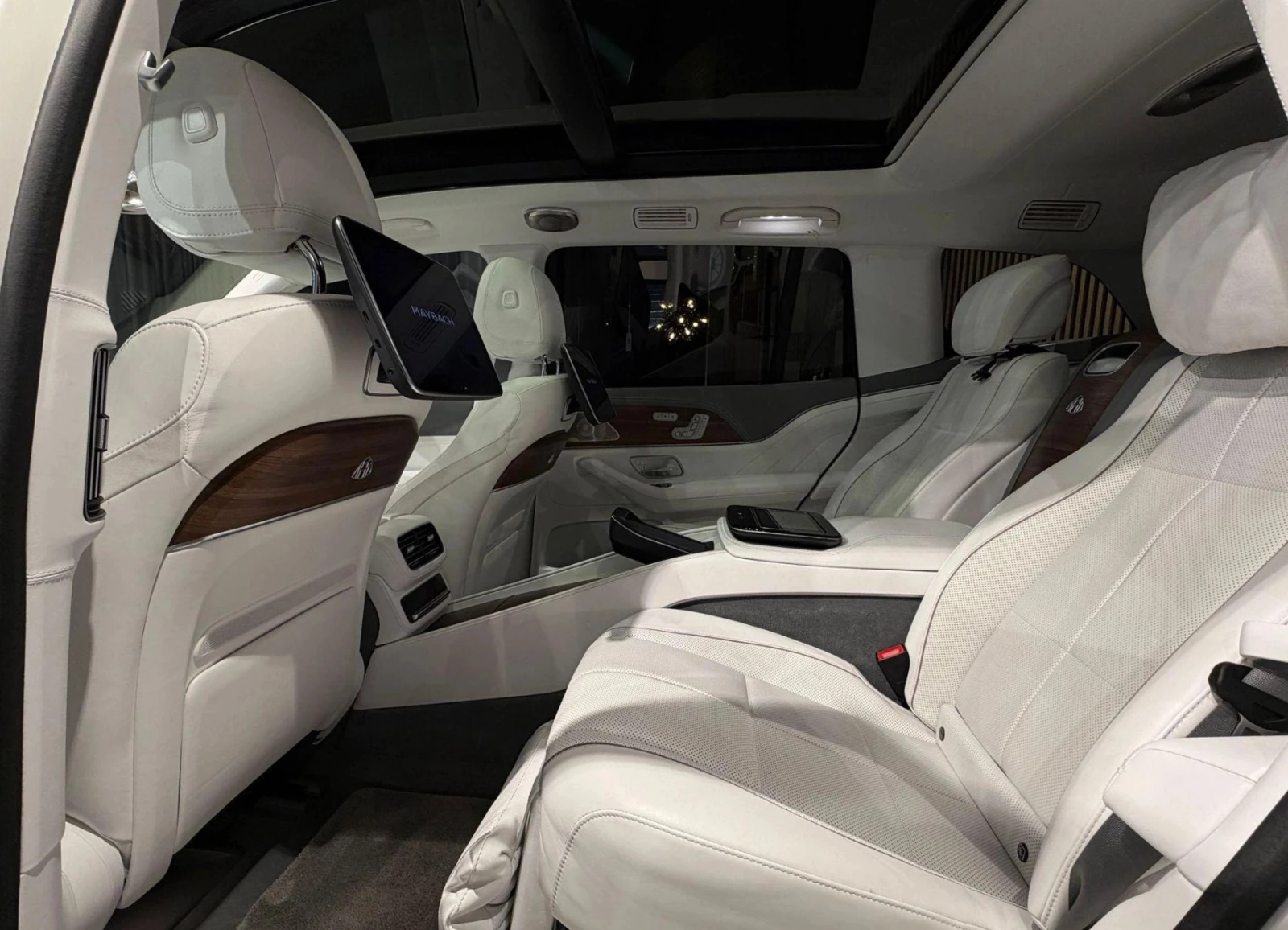 Mercedes-Benz GLS Maybach  V8 EQ Boost 4MATIC, снимка 14 - Автомобили и джипове - 53907665