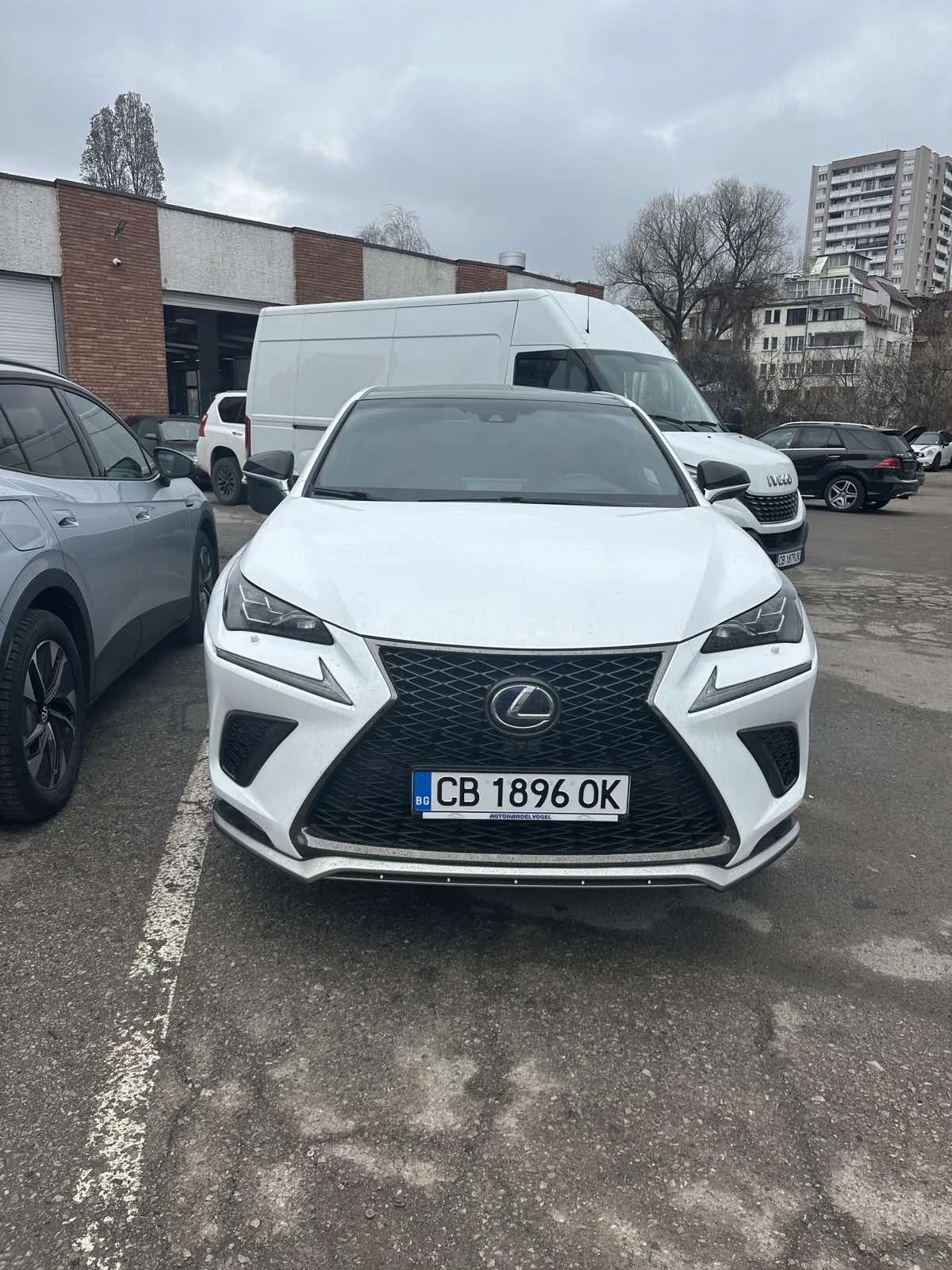 Lexus NX 300h F Sport / Facelift / Tripple beam / Mark Levinson