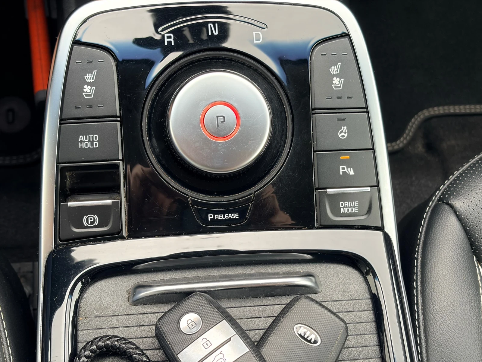 Kia Niro 100% SOH FACELIFT!!!64kw 204kc PREMIUM!!! , снимка 9 - Автомобили и джипове - 54455331