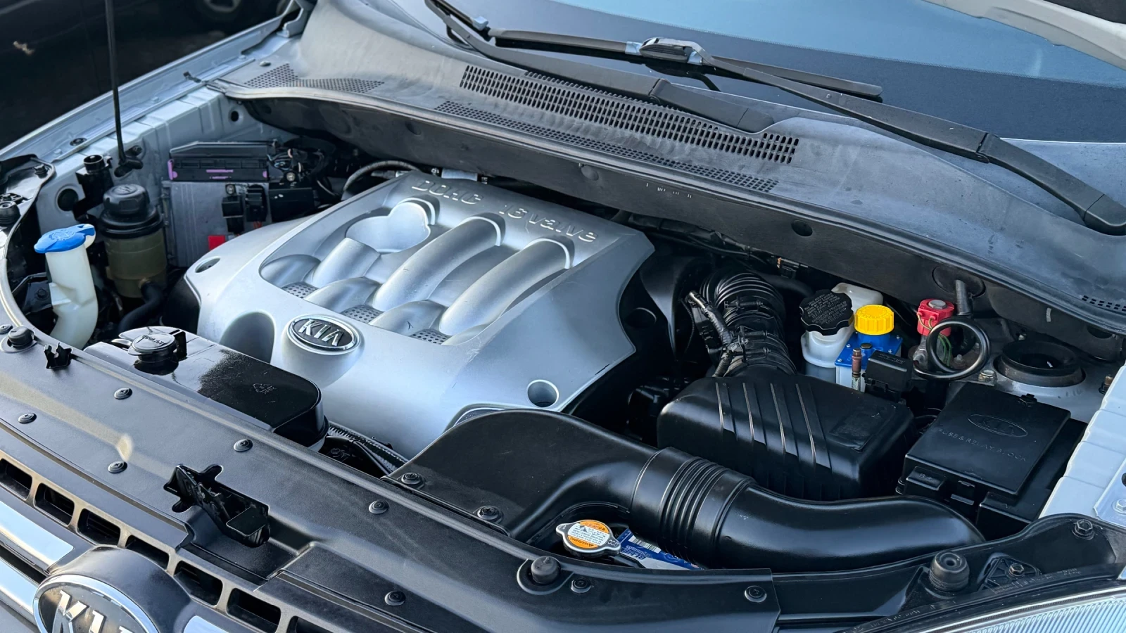 Kia Sportage 2.0i * 4WD * GAZ , снимка 16 - Автомобили и джипове - 54569337
