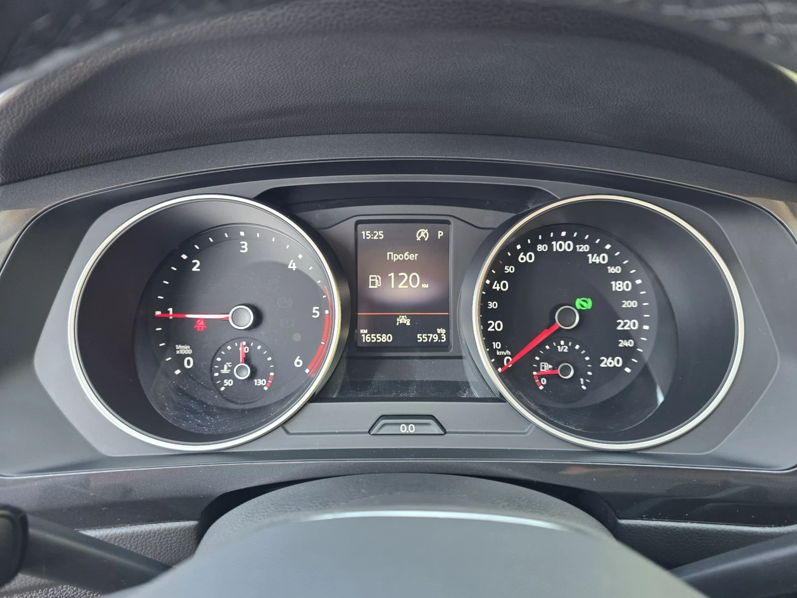 VW Tiguan 2.0TDI 150к.с DSG Life Топ състояние , снимка 17 - Автомобили и джипове - 54683642