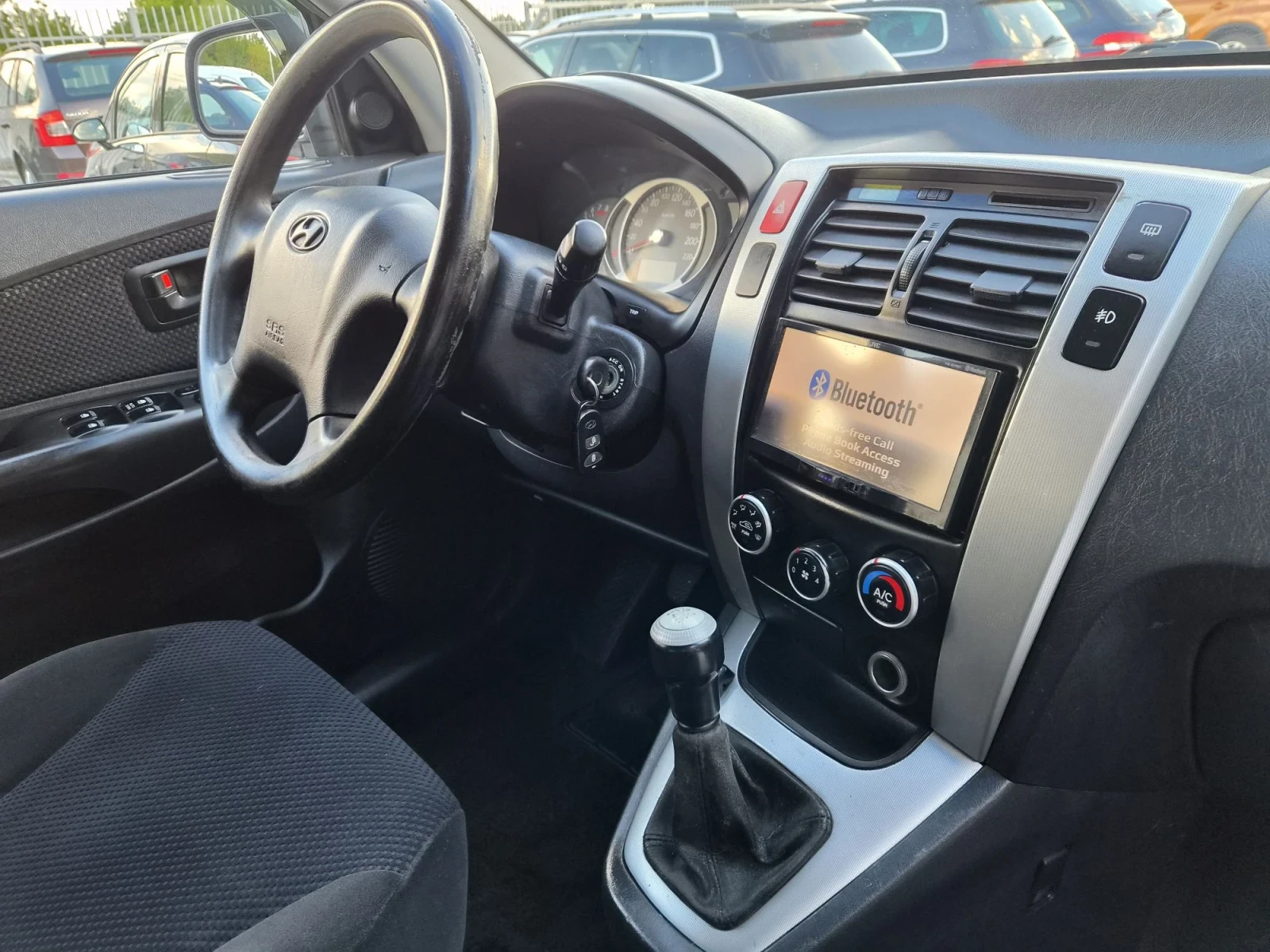 Hyundai Tucson 2.0 LPG 4X4, снимка 16 - Автомобили и джипове - 55901374