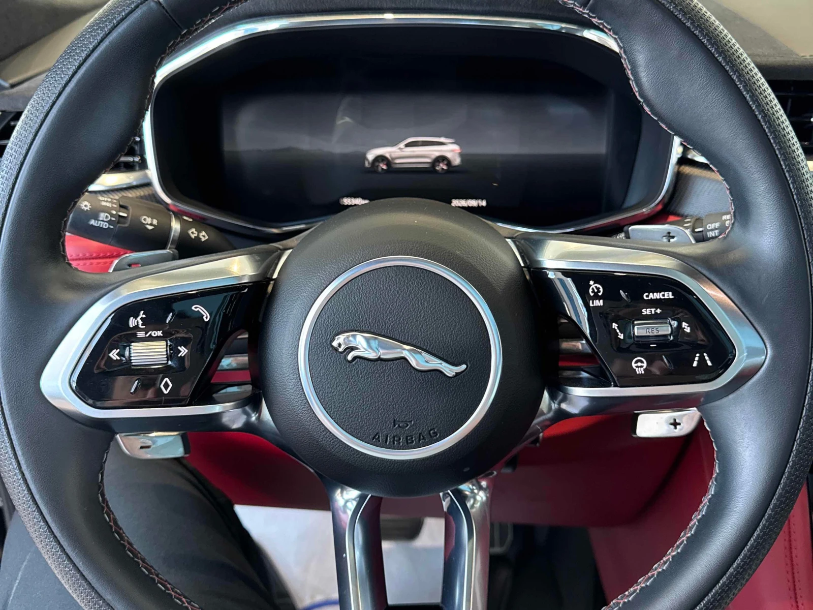Jaguar F-PACE * P575 SVR 575 Edition * CARFAX *  | Mobile.bg � ����������� 13