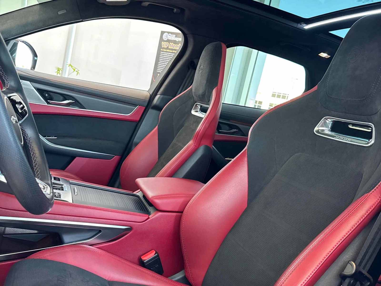 Jaguar F-PACE * P575 SVR 575 Edition * CARFAX *  | Mobile.bg � ����������� 17