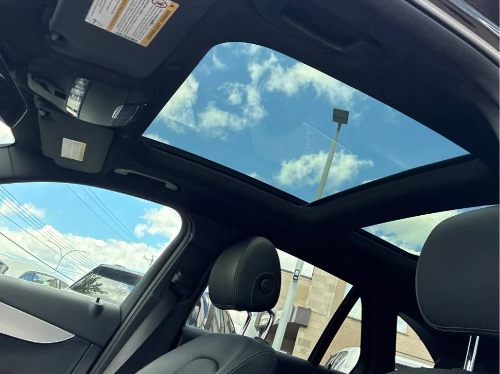 Mercedes-Benz GLC 300 * CARFAX* ОПЦИЯ ЗА ФИНАНСИРАНЕ* , снимка 11 - Автомобили и джипове - 56214169