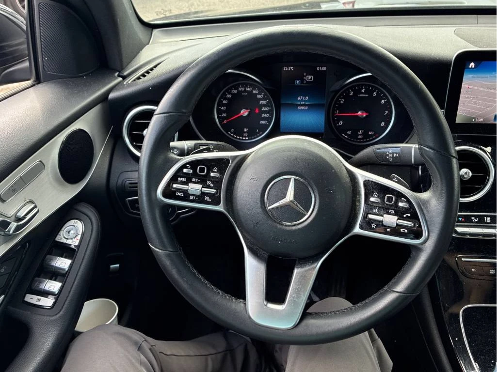 Mercedes-Benz GLC 300 * CARFAX* ОПЦИЯ ЗА ФИНАНСИРАНЕ* , снимка 7 - Автомобили и джипове - 56214169