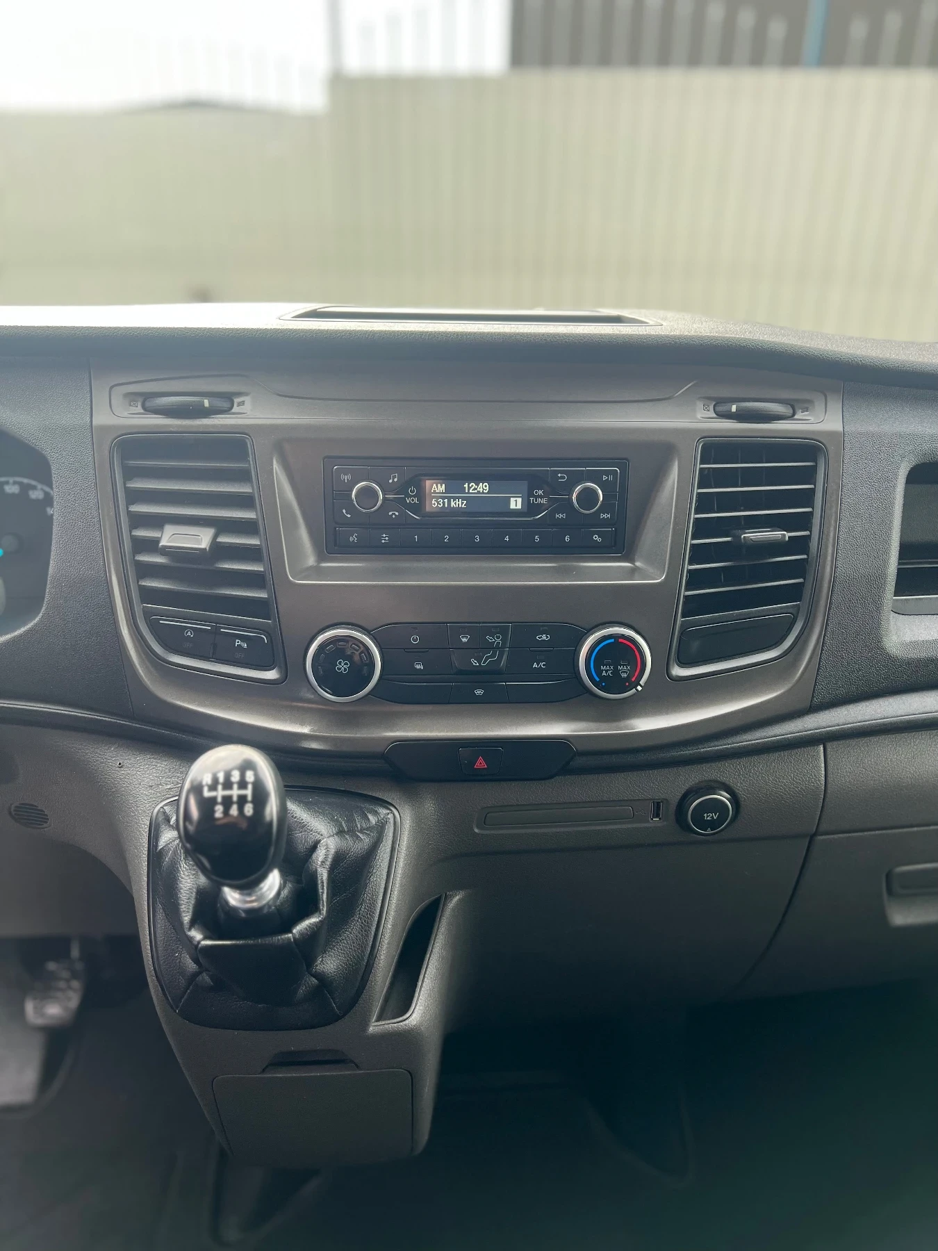 Ford Transit Custom 2019г. / Климатроник / * 150 000* км!, снимка 16 - Бусове и автобуси - 53976178