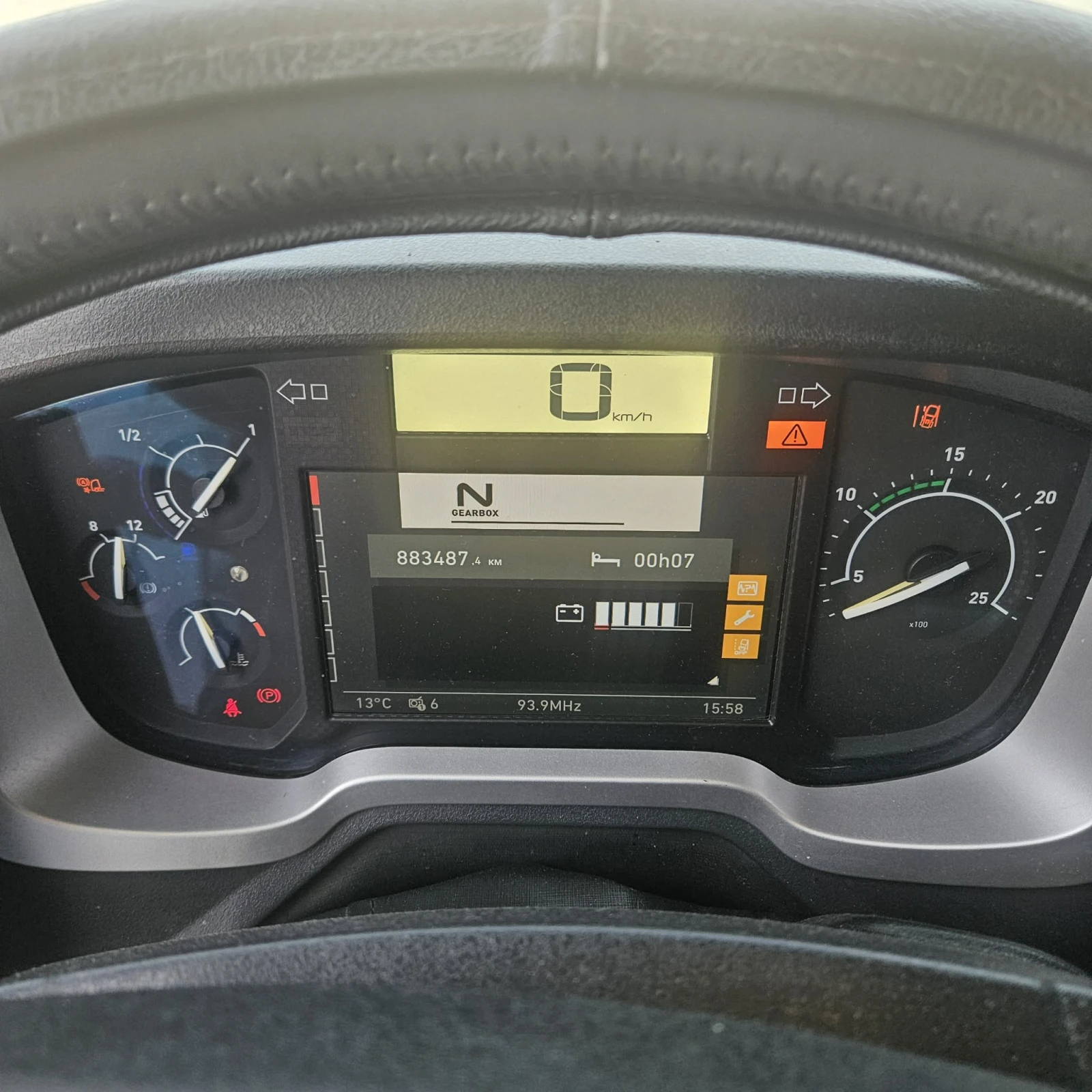 Renault T T 480 - изображение 8